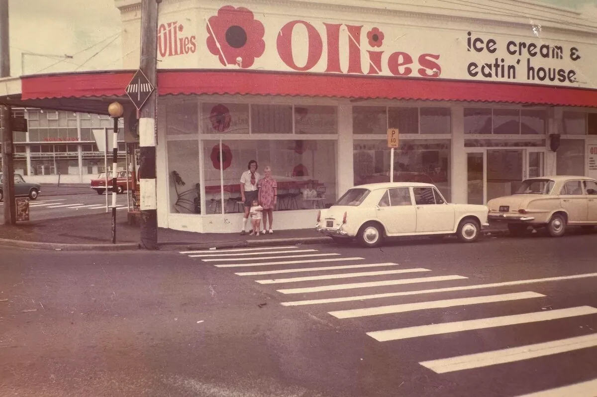 Photo of Ollies Ice Cream & Eatin' House