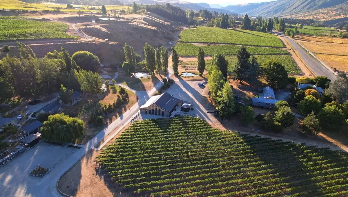 Photo of Kinross Winery, Cellar Door & Cottages